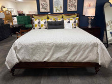 Ethan Allen British Classics 'Kingston' King Sleigh Bed