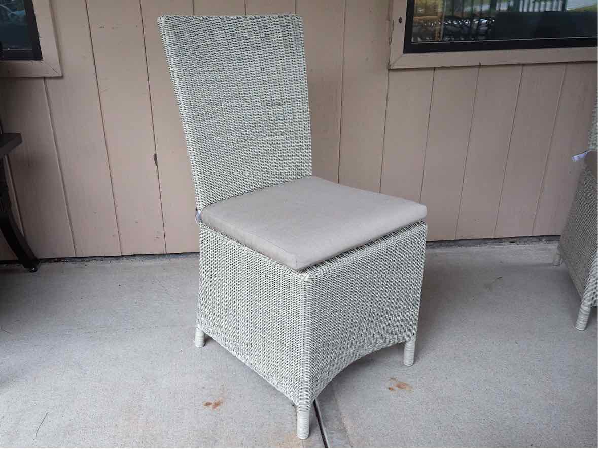 Set of 4 Crate & Barrel 'Captiva' Outdoor Dining Chairs in 'Seaside White'