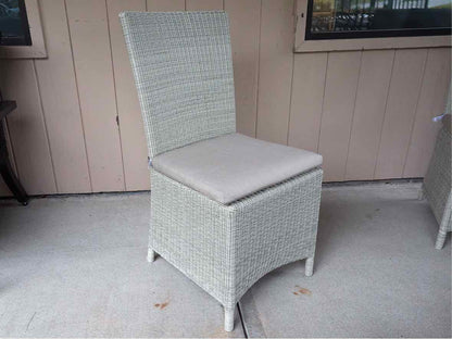 Set of 4 Crate & Barrel 'Captiva' Outdoor Dining Chairs in 'Seaside White'