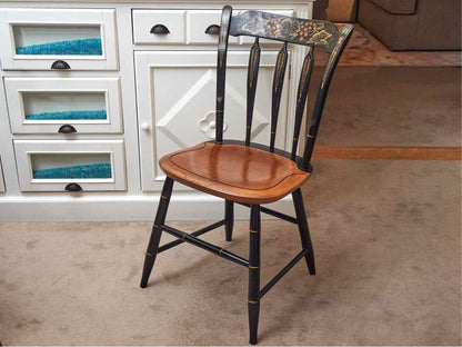 Set Of 4 Hitchcock  Black Stenciled Finish  Dining Chairs
