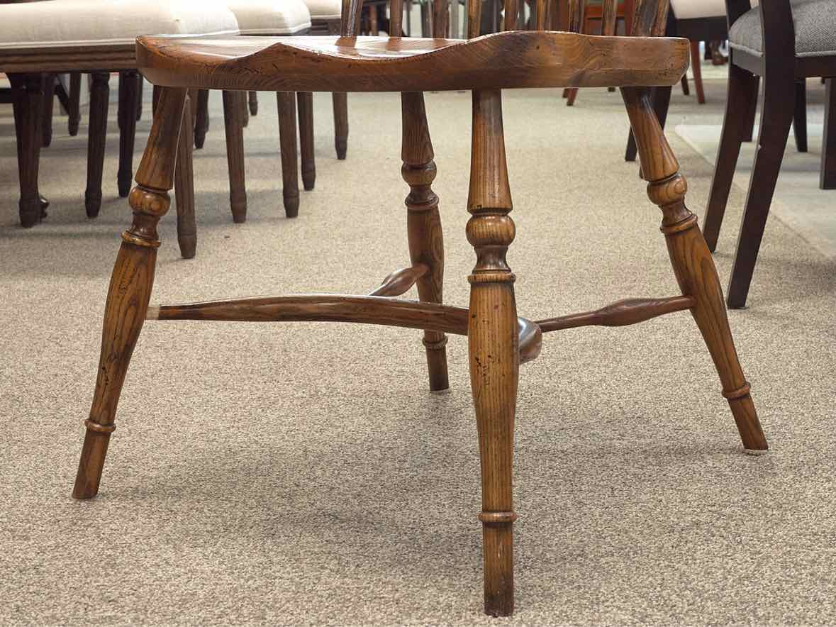 Set of 8 English Oak Windsor Dining Chairs from Leonard's