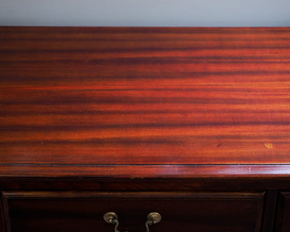 Mahogany 6-Drawer Dresser with Brass Pulls