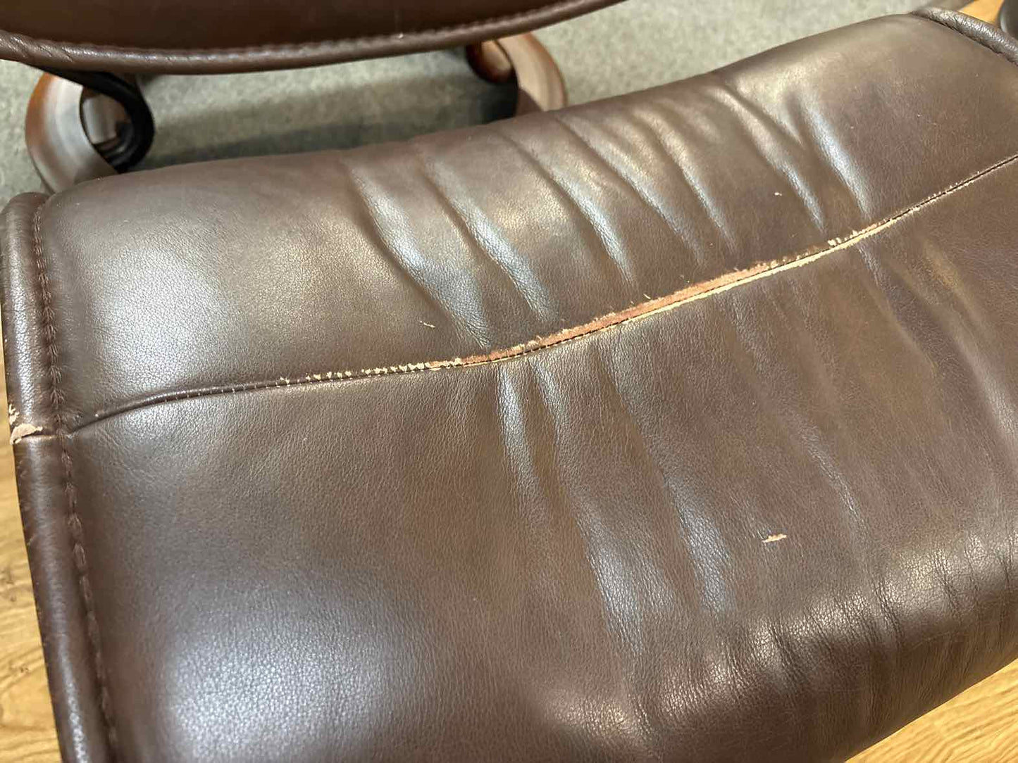 Ekornes Stressless 'Consul' Recliner w/ Ottoman