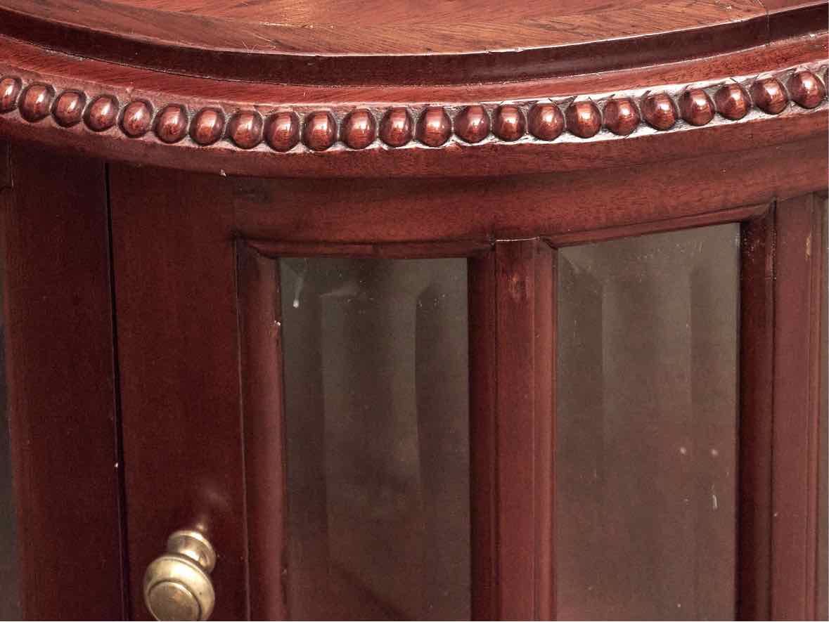 Soild Mahogany Oval Beveled Glass Door Curio Cabinet