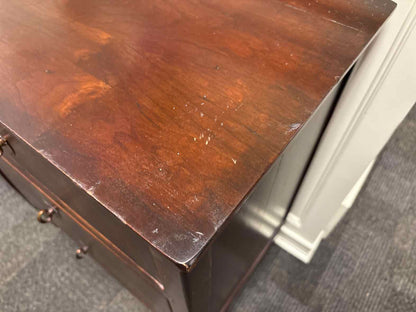 Henredon 'Acquisitions' Pair of Nightstands