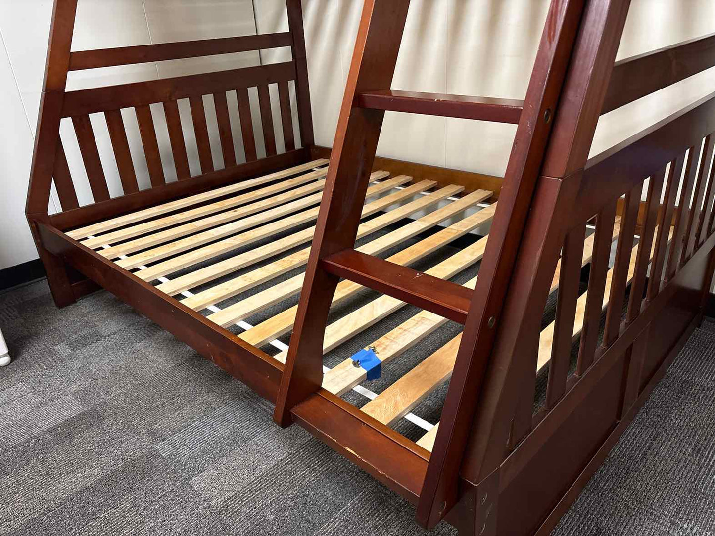 'Belisar' Twin Over Full Bunkbed in Dark Cherry