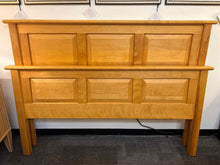 Pompanoosuc Mills 'New England' Queen Bed