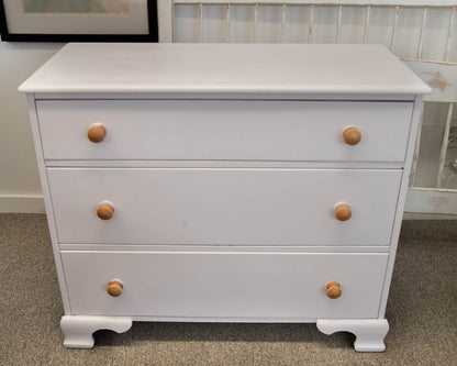 White Finish 3 Drawer Dresser