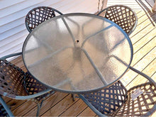 Brown Jordan Round 48"Round Table  & 6 ChairOutdoor Dining Set