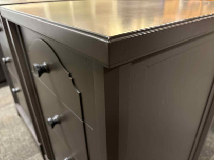 Pair of 3-Drawer Nightstands