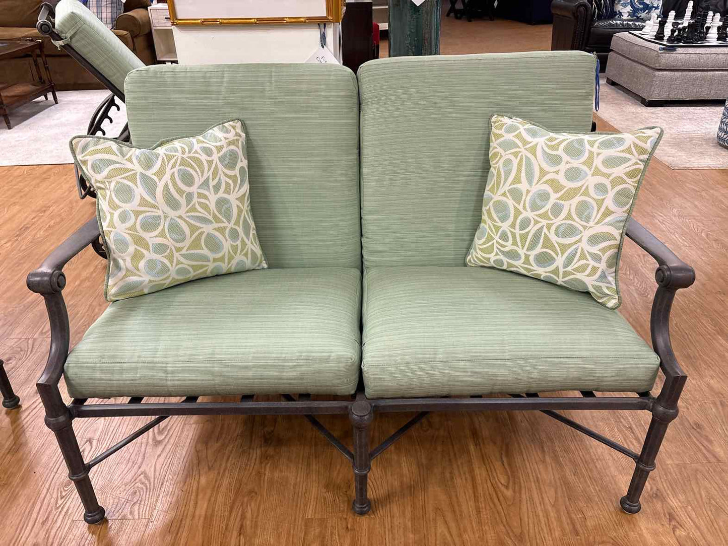 Woodard 'Delphi' Outdoor Set