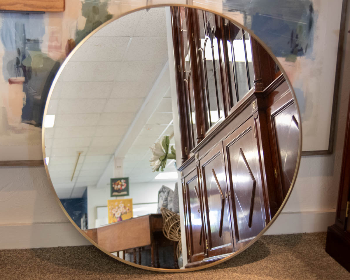 Round Mirror in Brushed Gold Frame