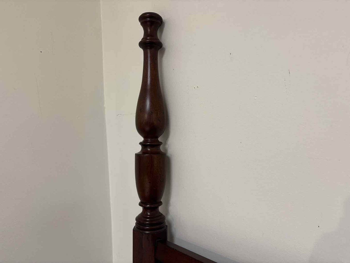 Ralph Lauren Mahogany 4-Poster Queen Bed