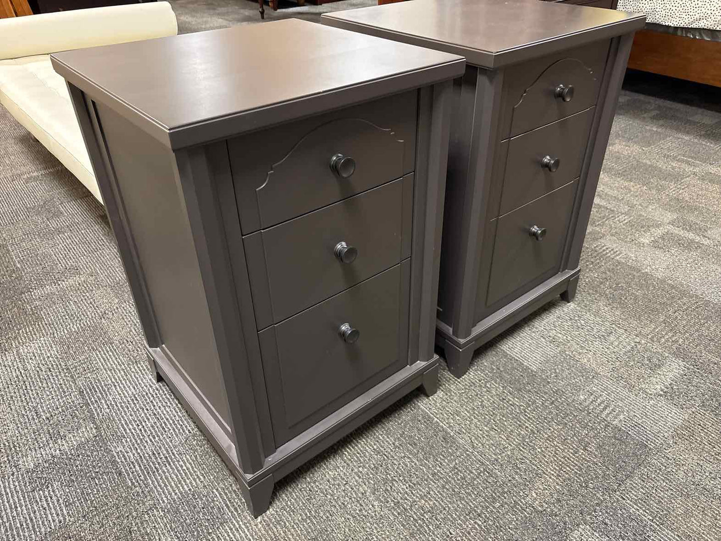 Pair of 3-Drawer Nightstands