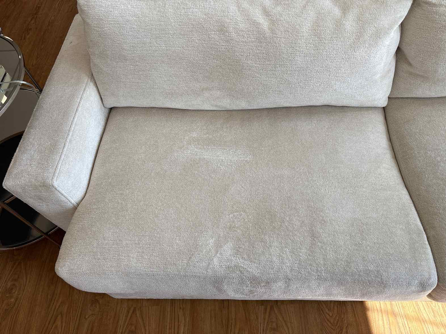 Kravet 'Derring' Sofa In Ivory