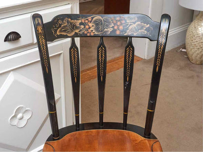 Set Of 4 Hitchcock  Black Stenciled Finish  Dining Chairs
