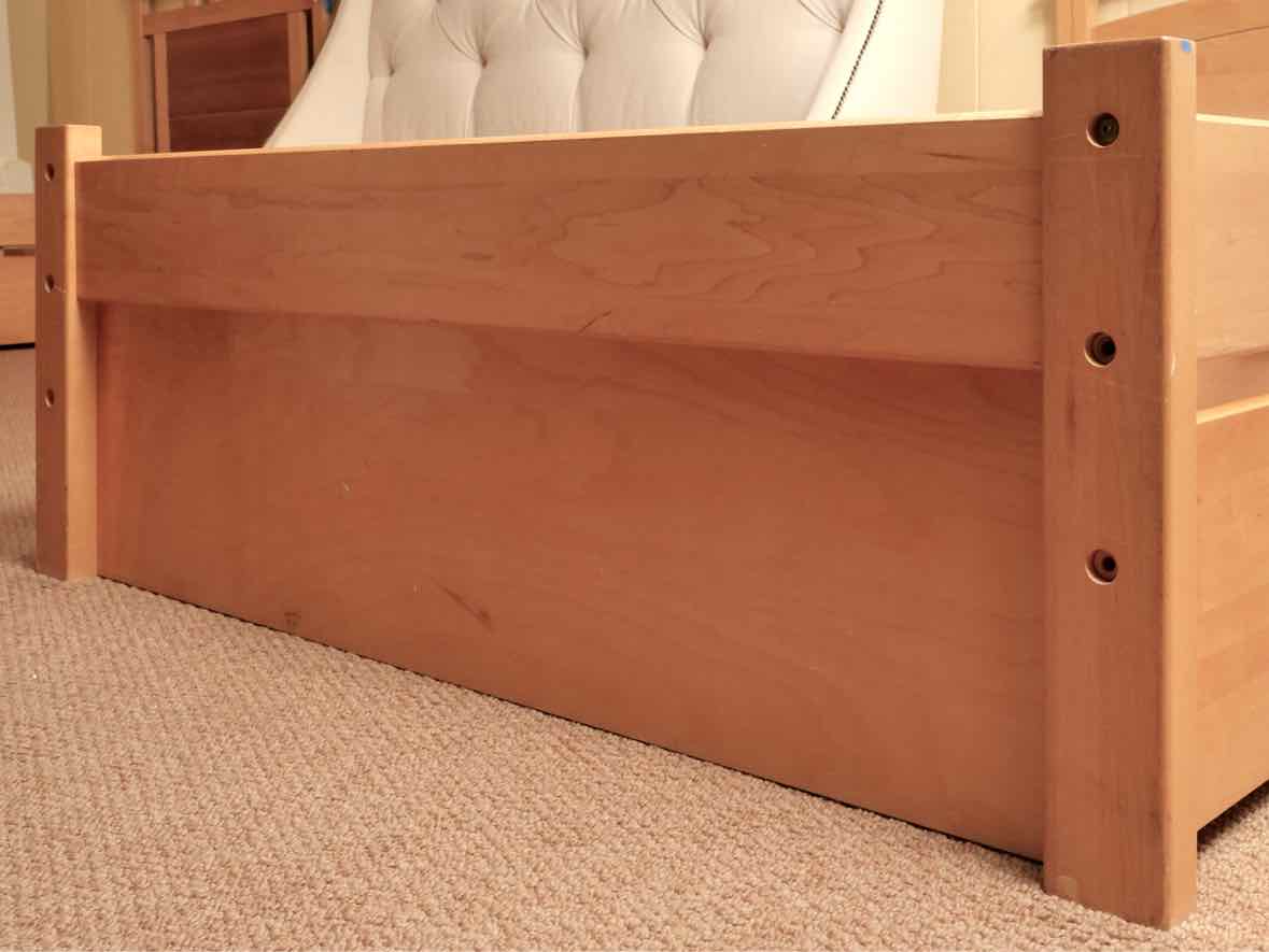 Maple Twin Bed with 2Storage Bin Drawers