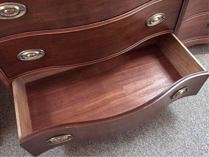 Morganton Mahogany Serpentine 6 Drawer Tall Chest