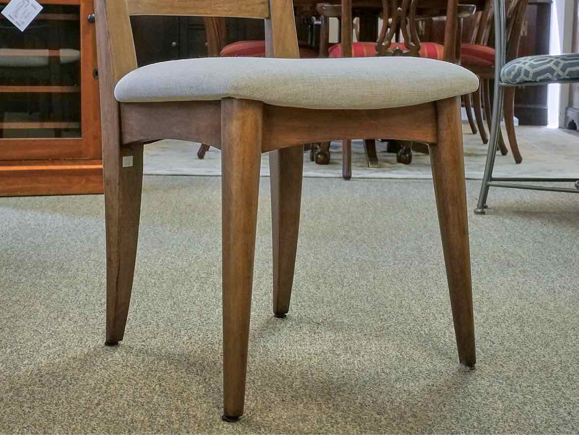 Aspenhome Caden Dining Table & Set of 6 Chairs in Spiced Caramel Finish