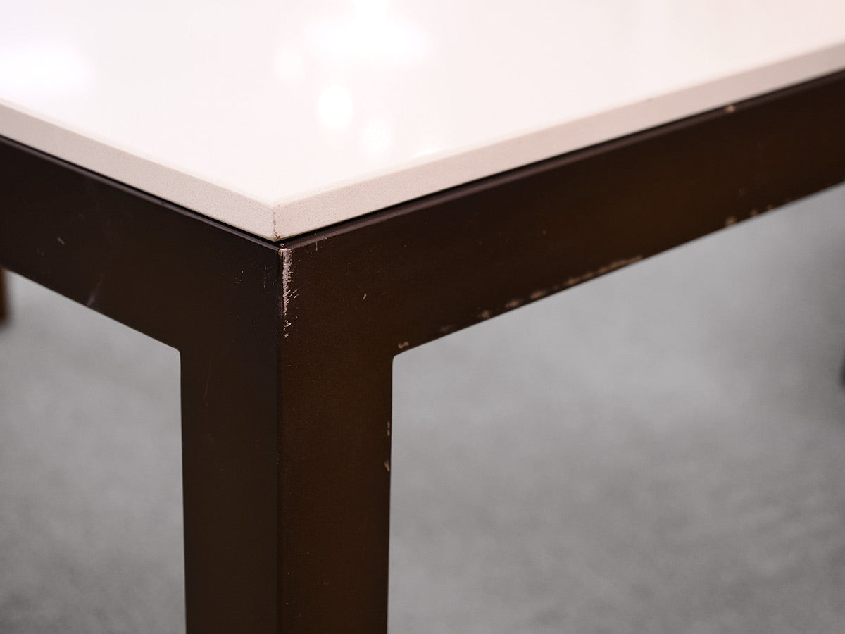 MG+BW Classic Parsons Dining Table