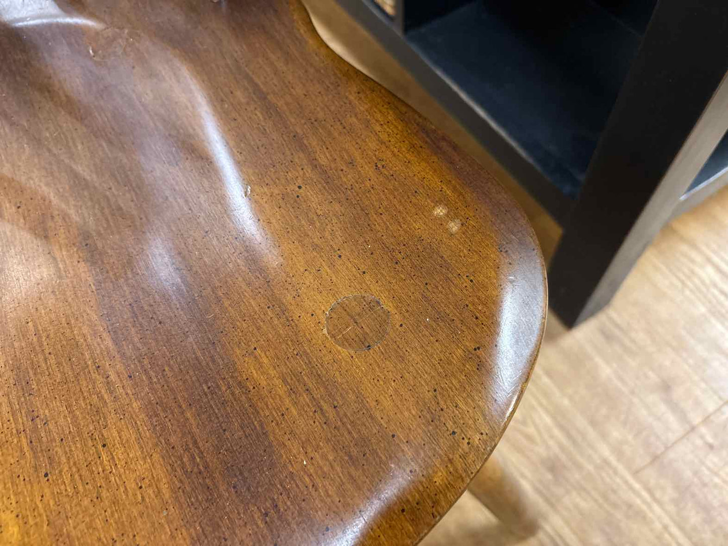 Asher Benjamin & Co. Set of 4 Windsor Dining Chairs