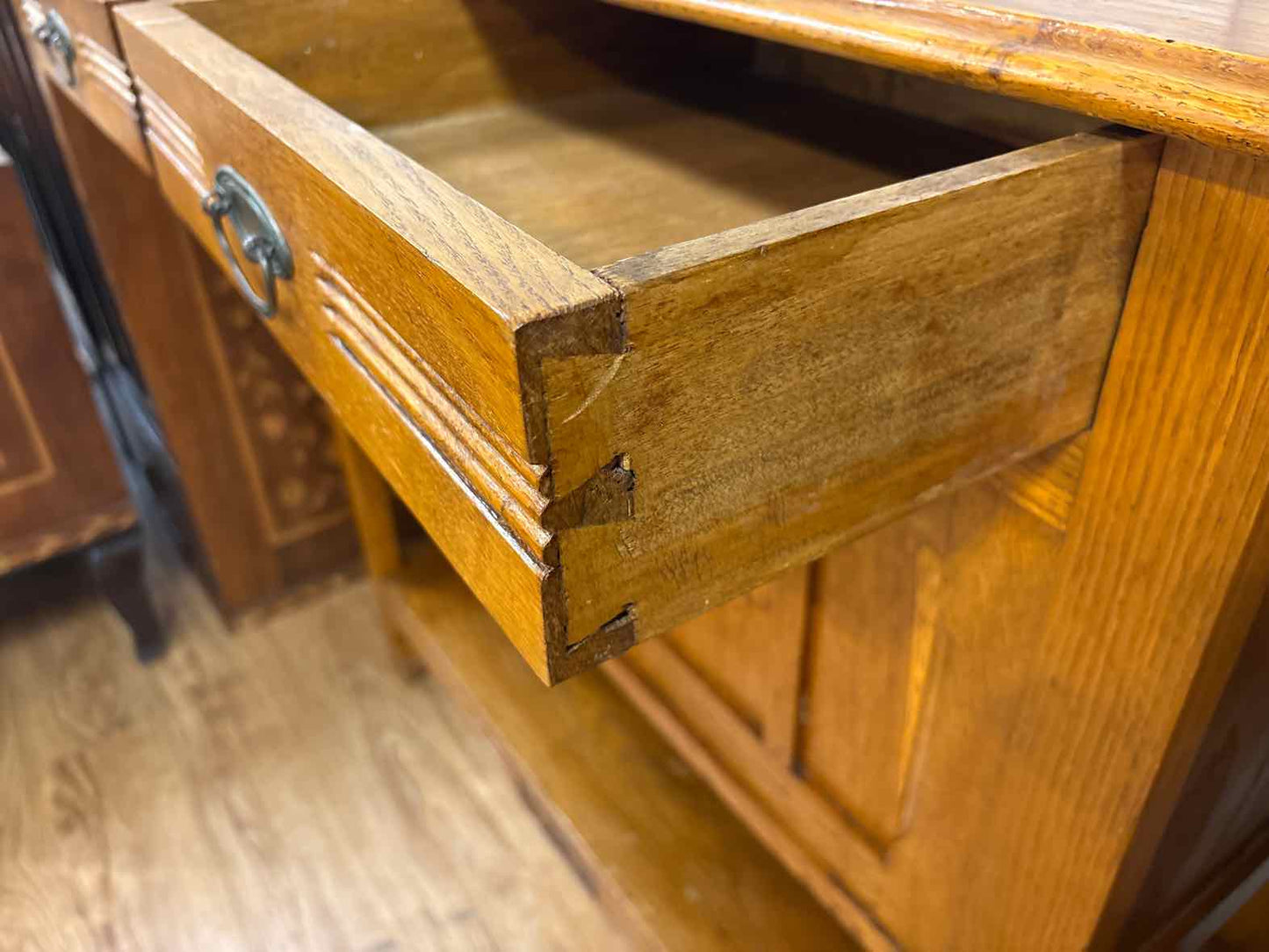 Nouveau-Style 2-Door Console