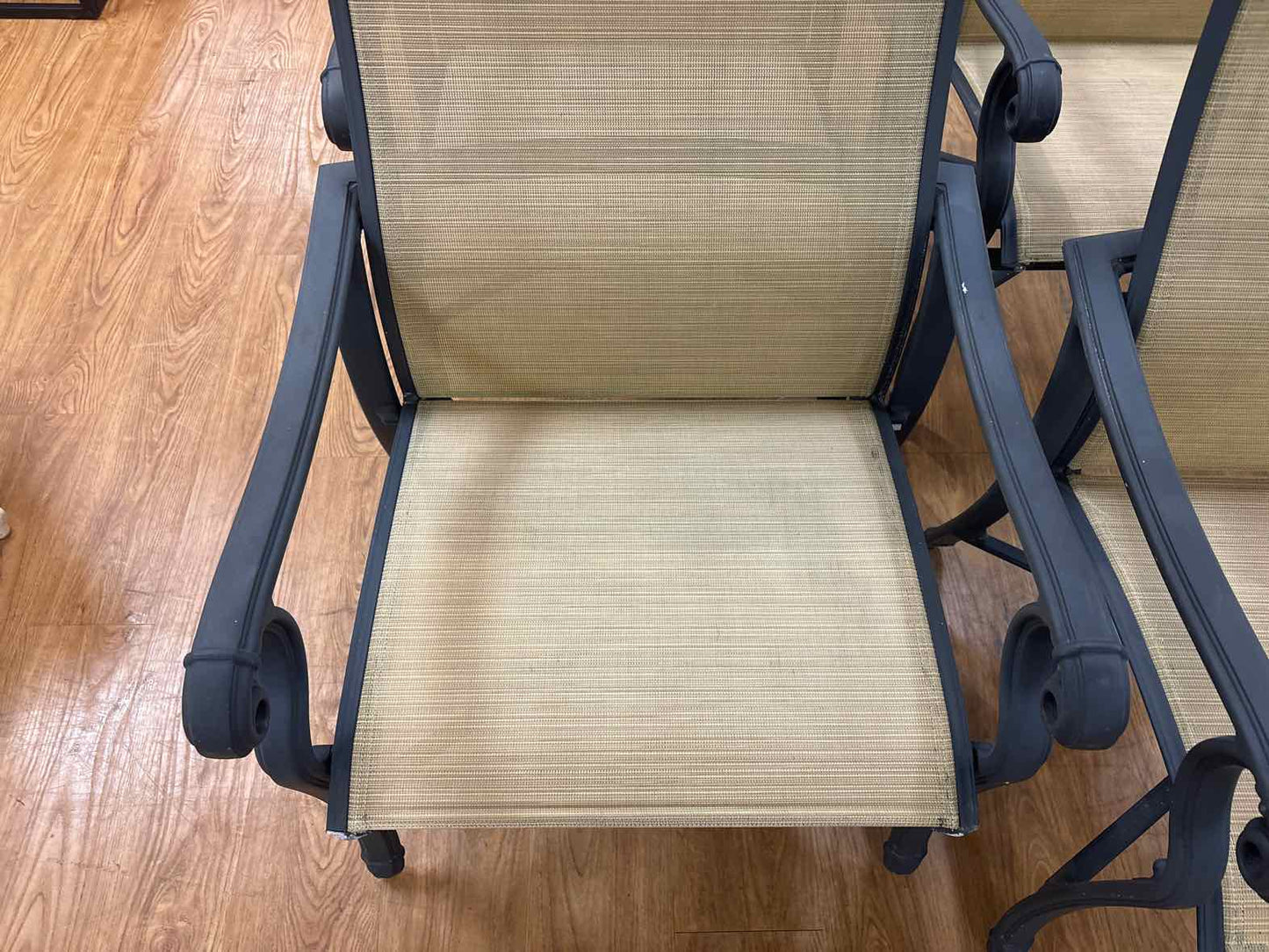 Brown Jordan Outdoor Dining Set