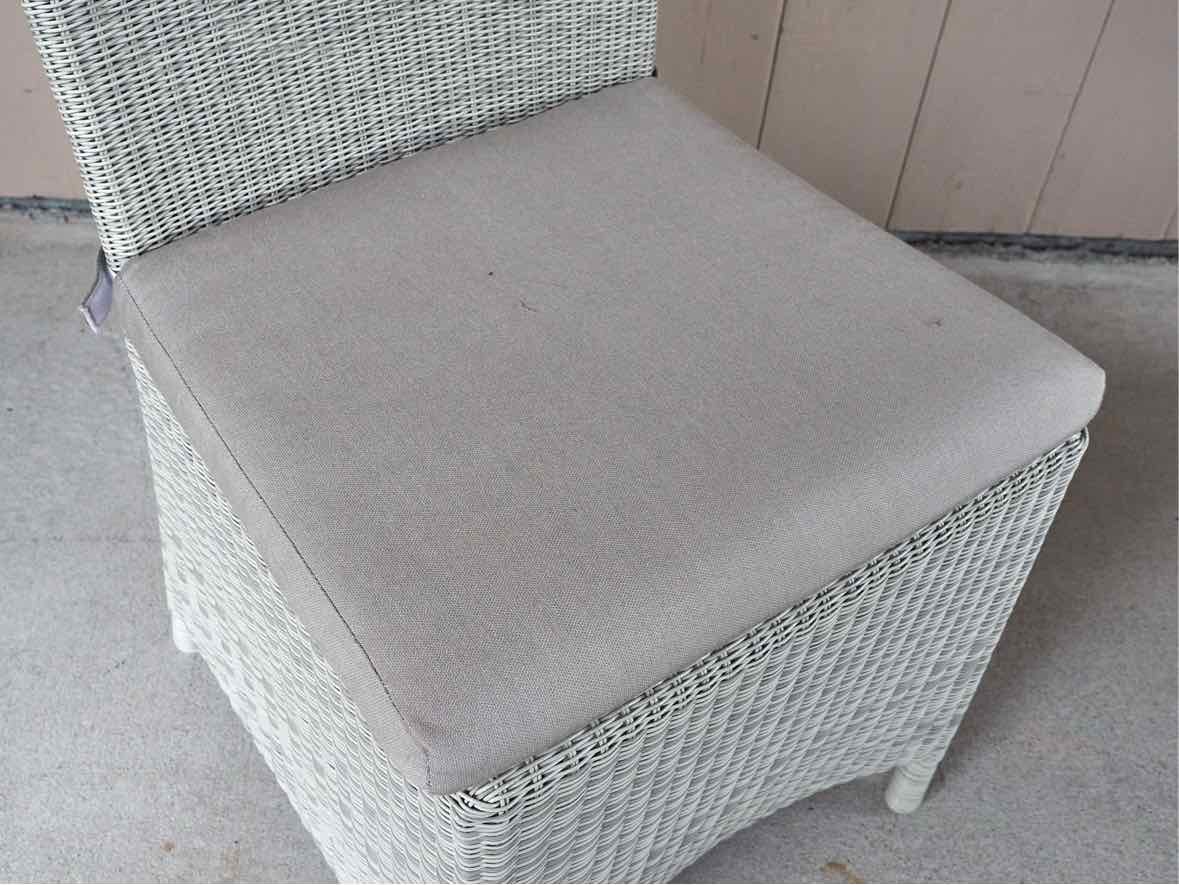 Set of 4 Crate & Barrel 'Captiva' Outdoor Dining Chairs in 'Seaside White'