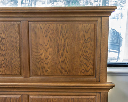 Pottery Barn Hudson Queen Panel Bed in Hewn Oak Finish