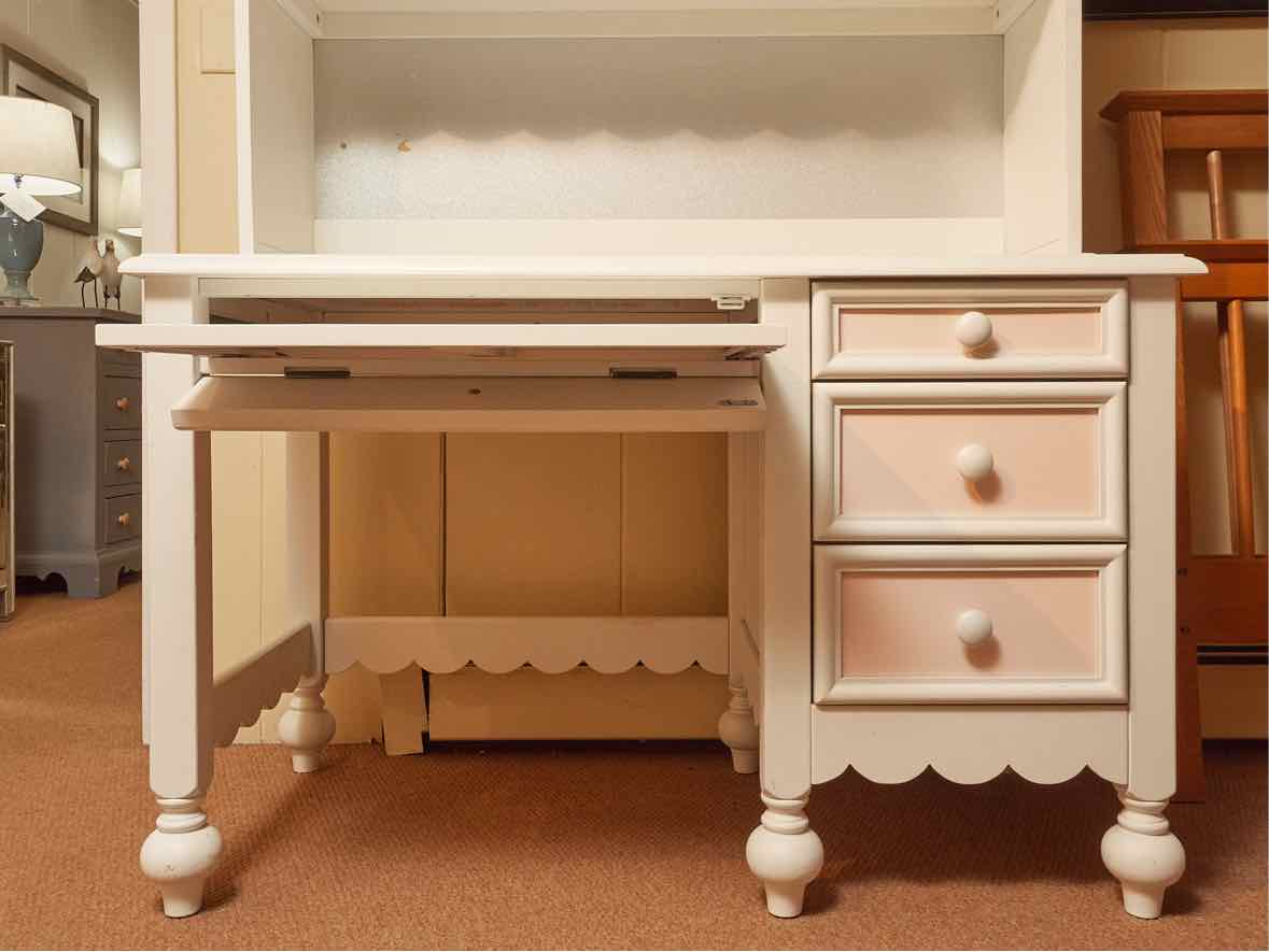 Bratt Decor 'Jane' 4 Drawer White & Pink  Finish Desk, Hutch & Chair