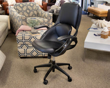 All33 'BackStrong' 360 Swivel Office Chair