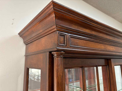 Thomasville 'Fredericksburg' Hutch