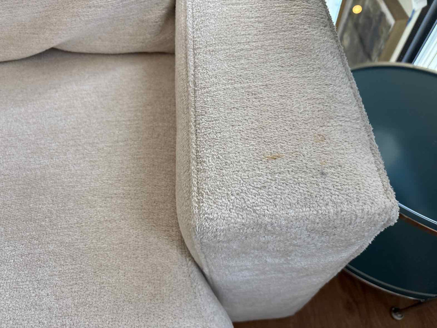 Kravet 'Derring' Sofa In Ivory