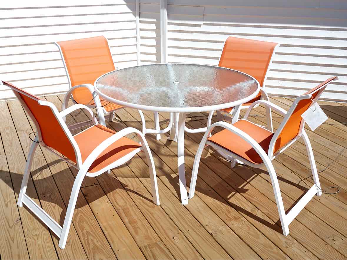 Telescope Casual 'Gardenella' Outdoor Dining Set