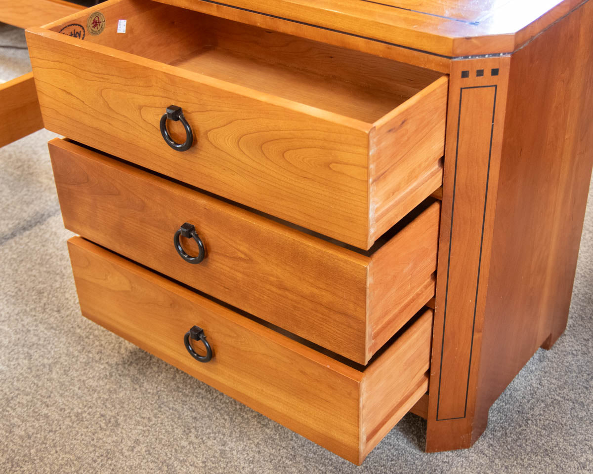 Pair of Stickley 'Gramercy Park' Cherry Nightstands