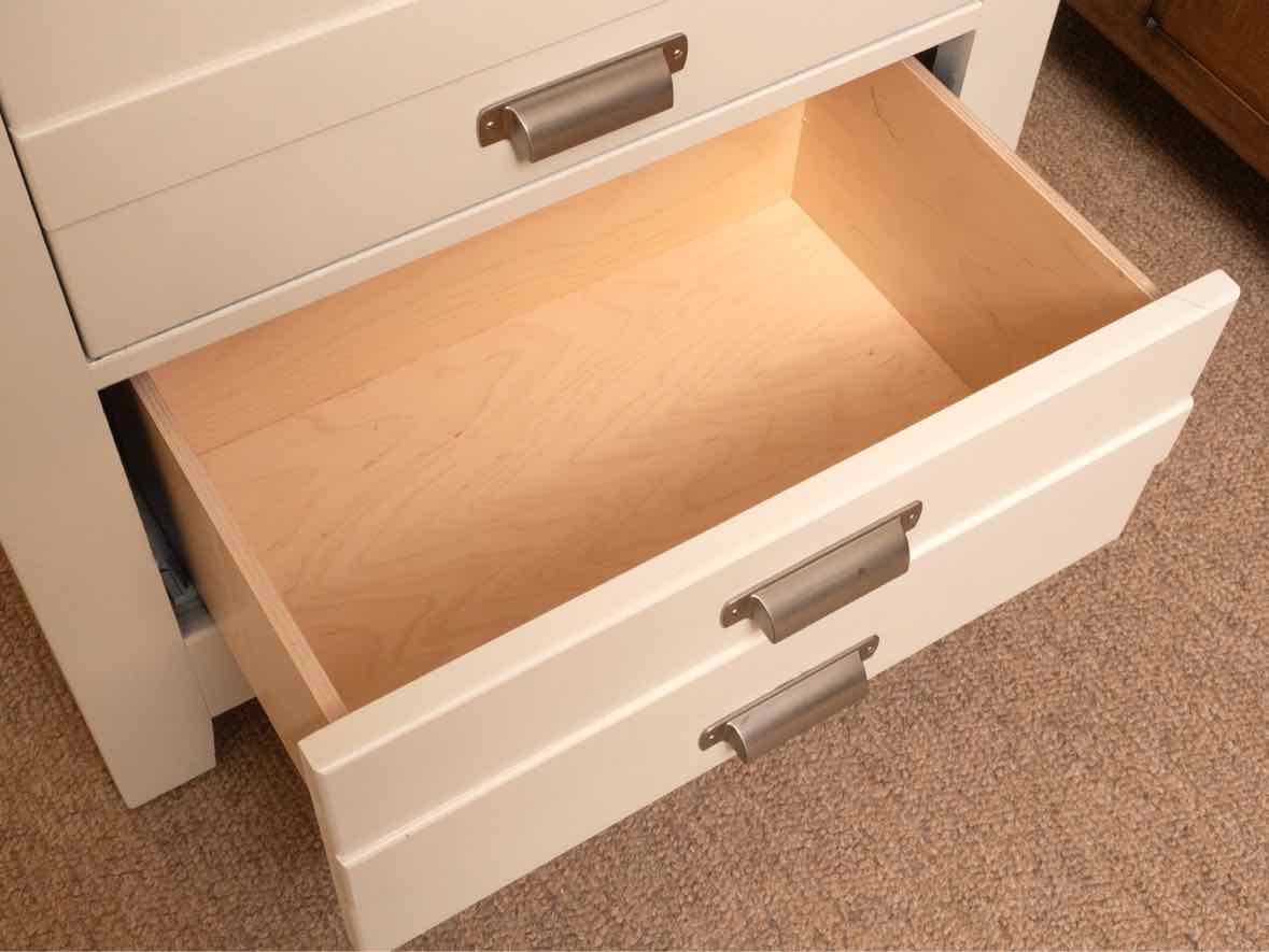 Pair Of Vaughan Bassett  Bungalow 2 Drawer  Nightstands