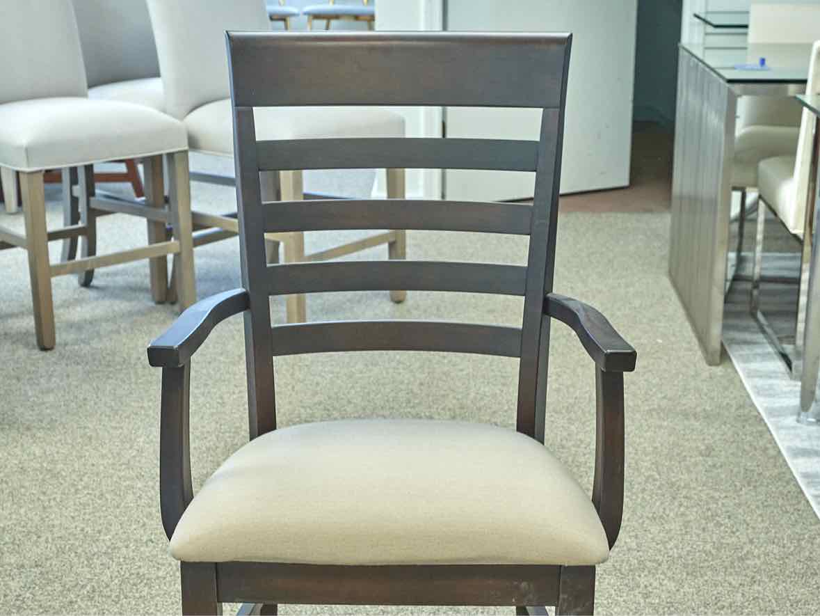 Gat Creek "French Regency" Maple Dining Table & Set of 6 'Burbank' Dining Chairs