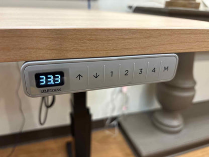 UPLIFT V3 Motoroized Standing Desk