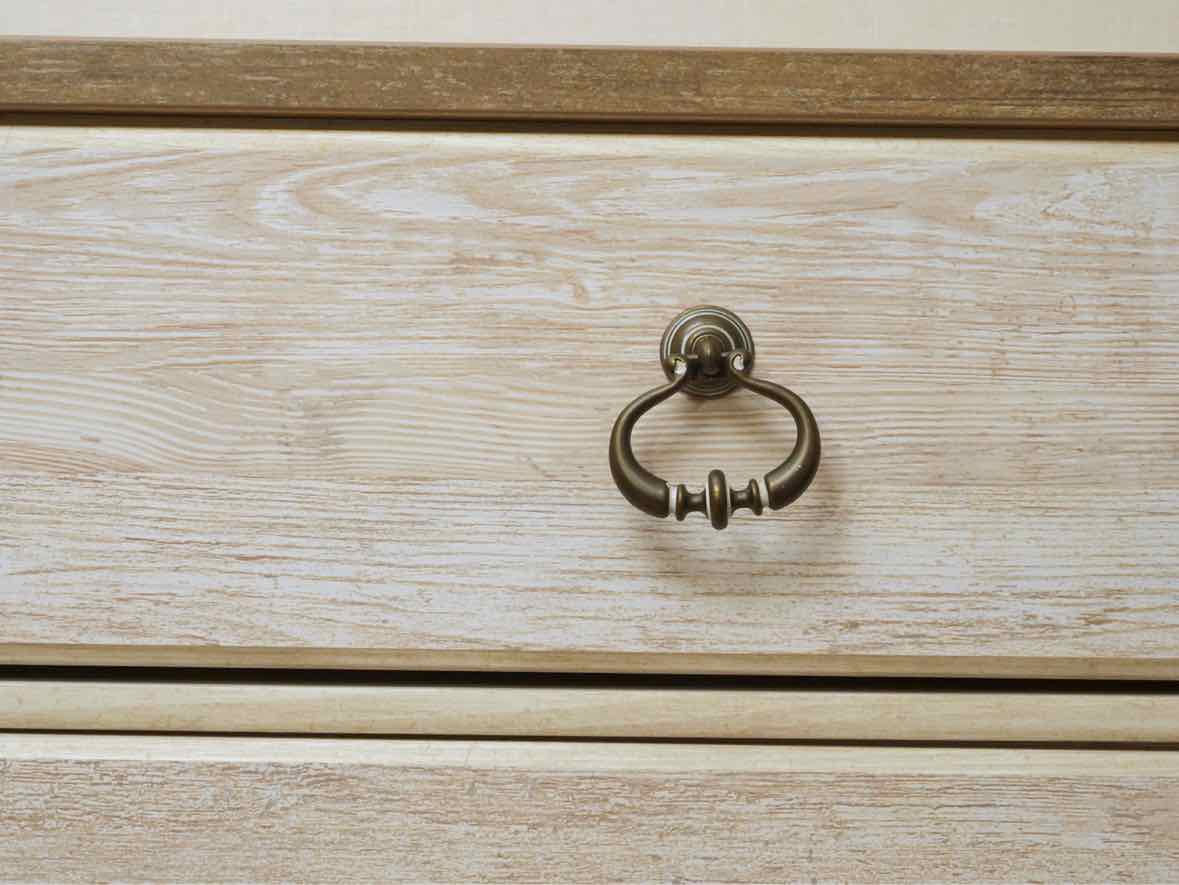 White Washed 6 Drawer Dresser with Metal Pulls