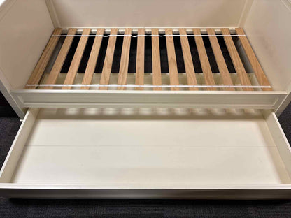 Pottery Barn Teen 'Display-It' Day Bed