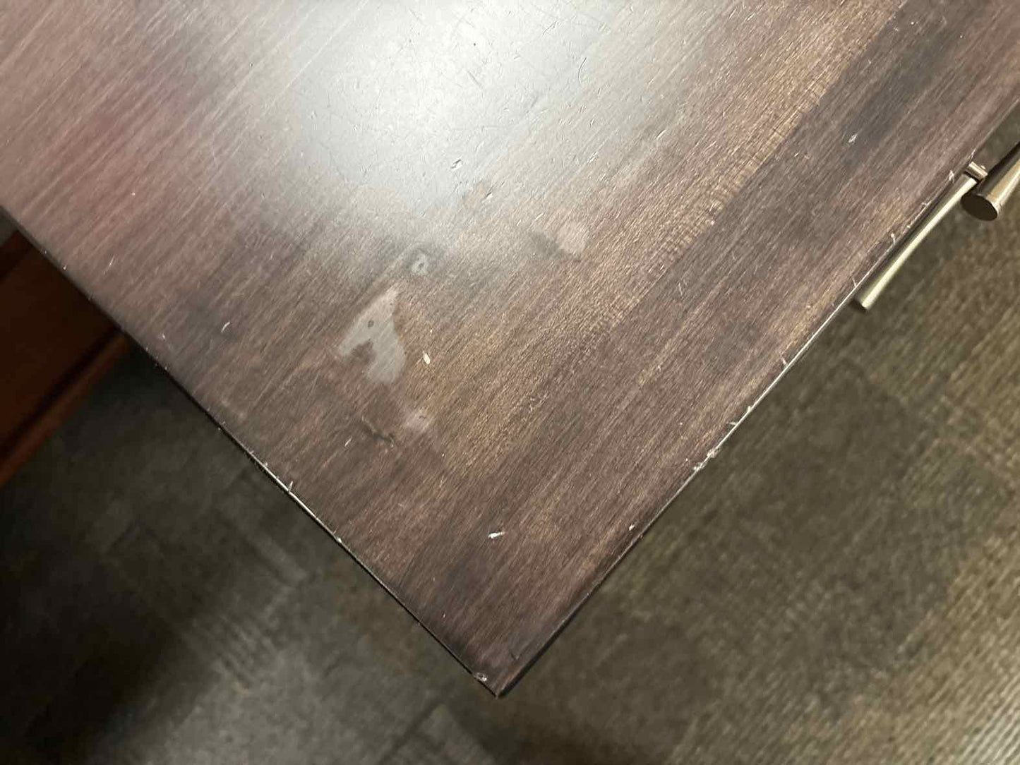 Yutzy Wookworking Pair of 'Coronado' Nightstands