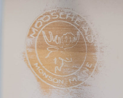 Moosehead Distressed Ivory Full Bed