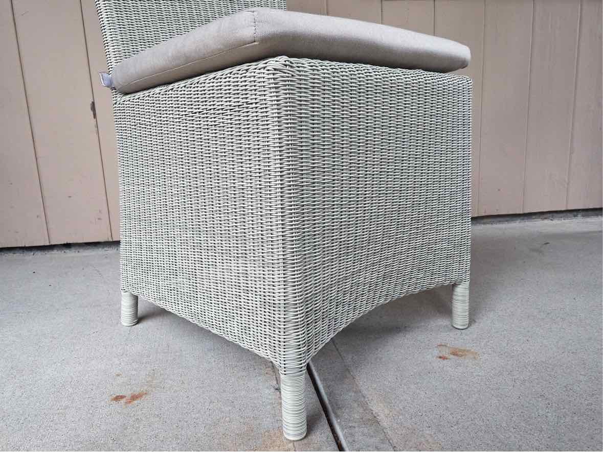 Set of 4 Crate & Barrel 'Captiva' Outdoor Dining Chairs in 'Seaside White'