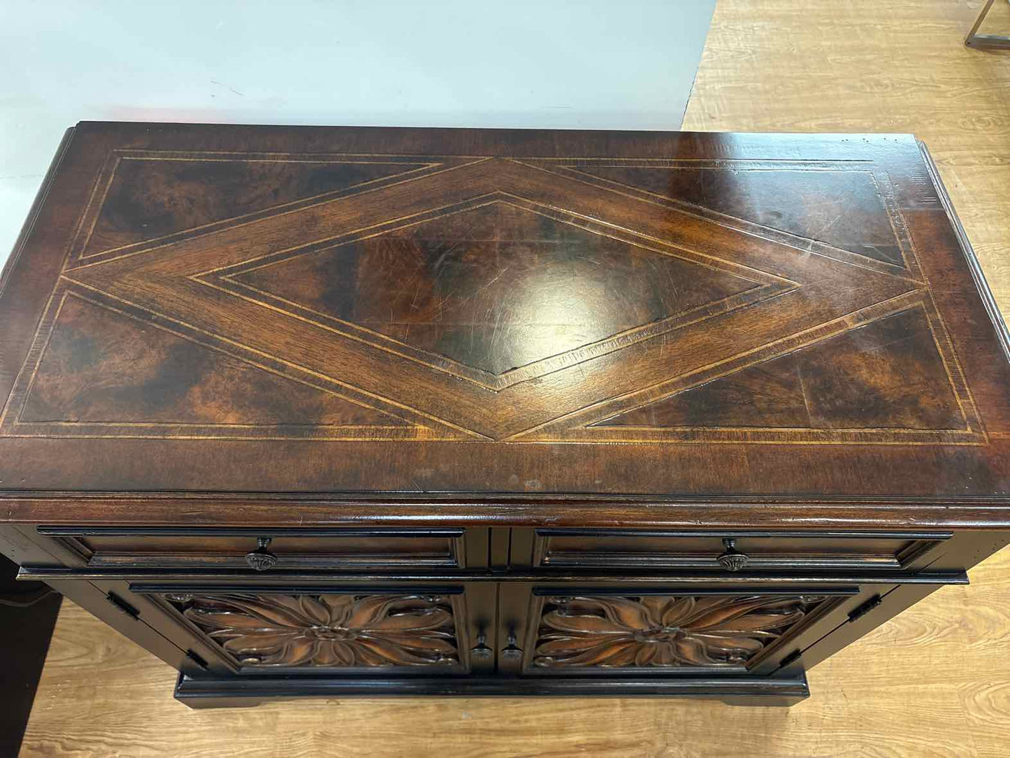 Hooker 'Grandover' Accent Chest