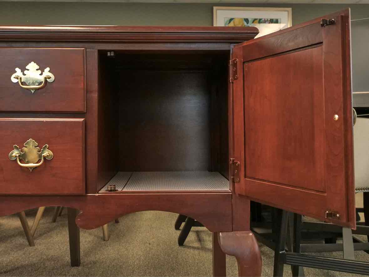 Hitchcock Server in Cherry with 2 Drawers & 3 Drawers
