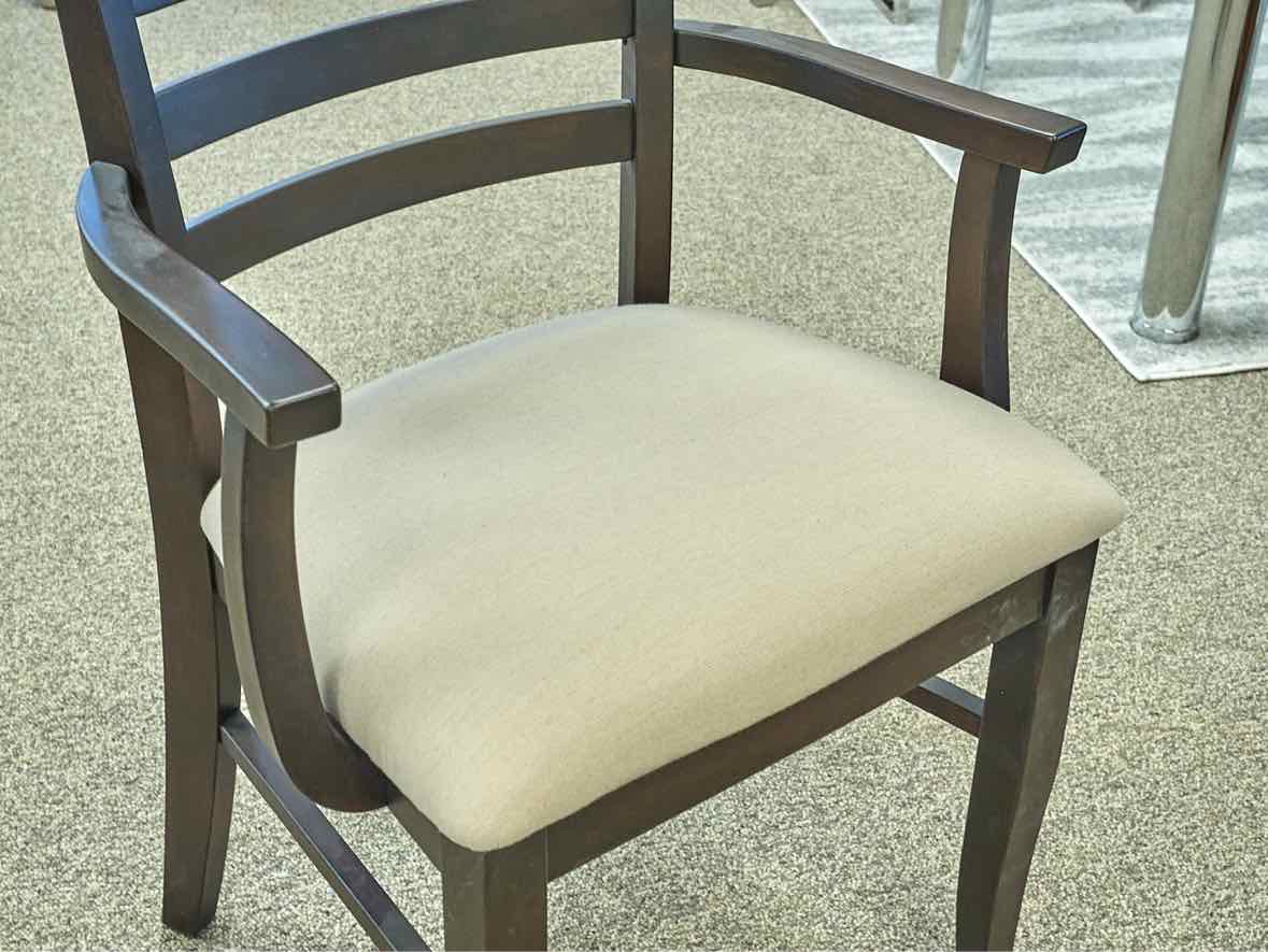 Gat Creek "French Regency" Maple Dining Table & Set of 6 'Burbank' Dining Chairs
