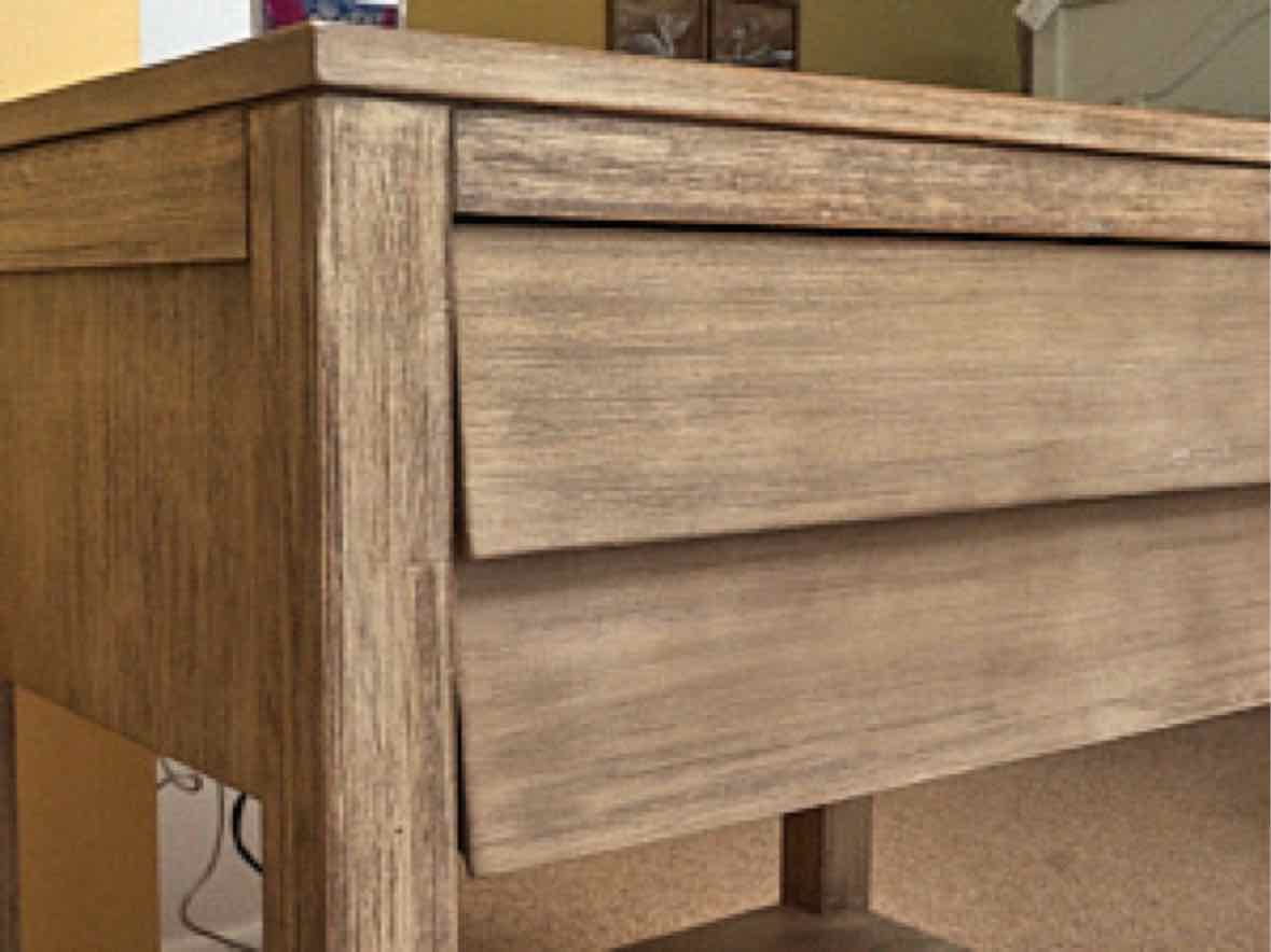 Adore Decor "Jolie' 3 Drawer White Finish Honeycomb Chest