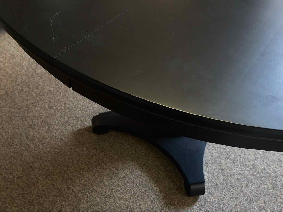 Gat Creek " Meyer" Pedestal Dining Table with 1 18" Leaf