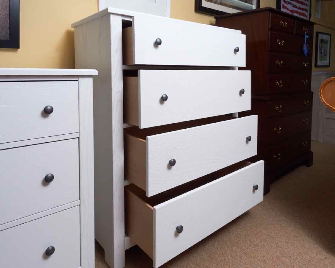 Vaughan Bassett White Finish Fundamentals 4 Drawer  Chest