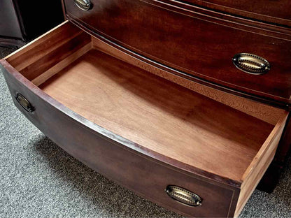 Heritage Henredon 5 Drawer Mahogany Bow Front Chest